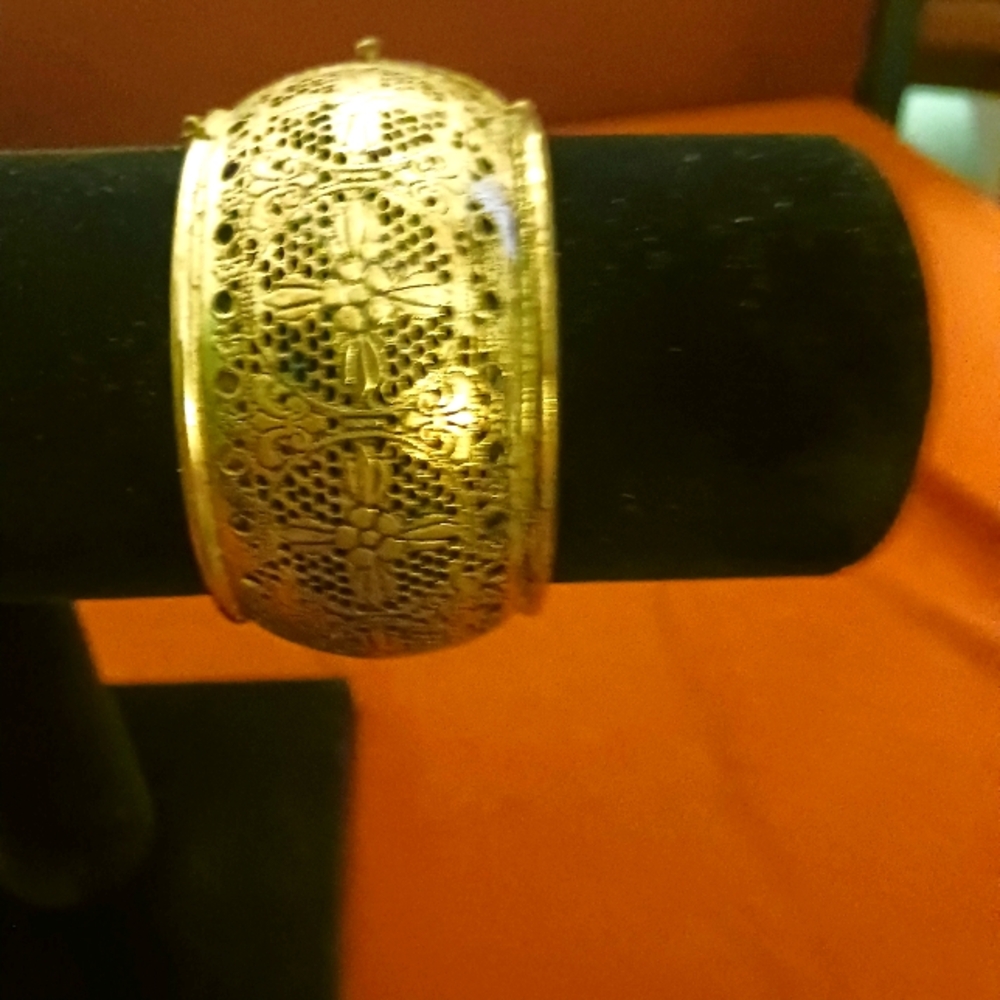 Vig Whiting and Davis wide filigree bracelet